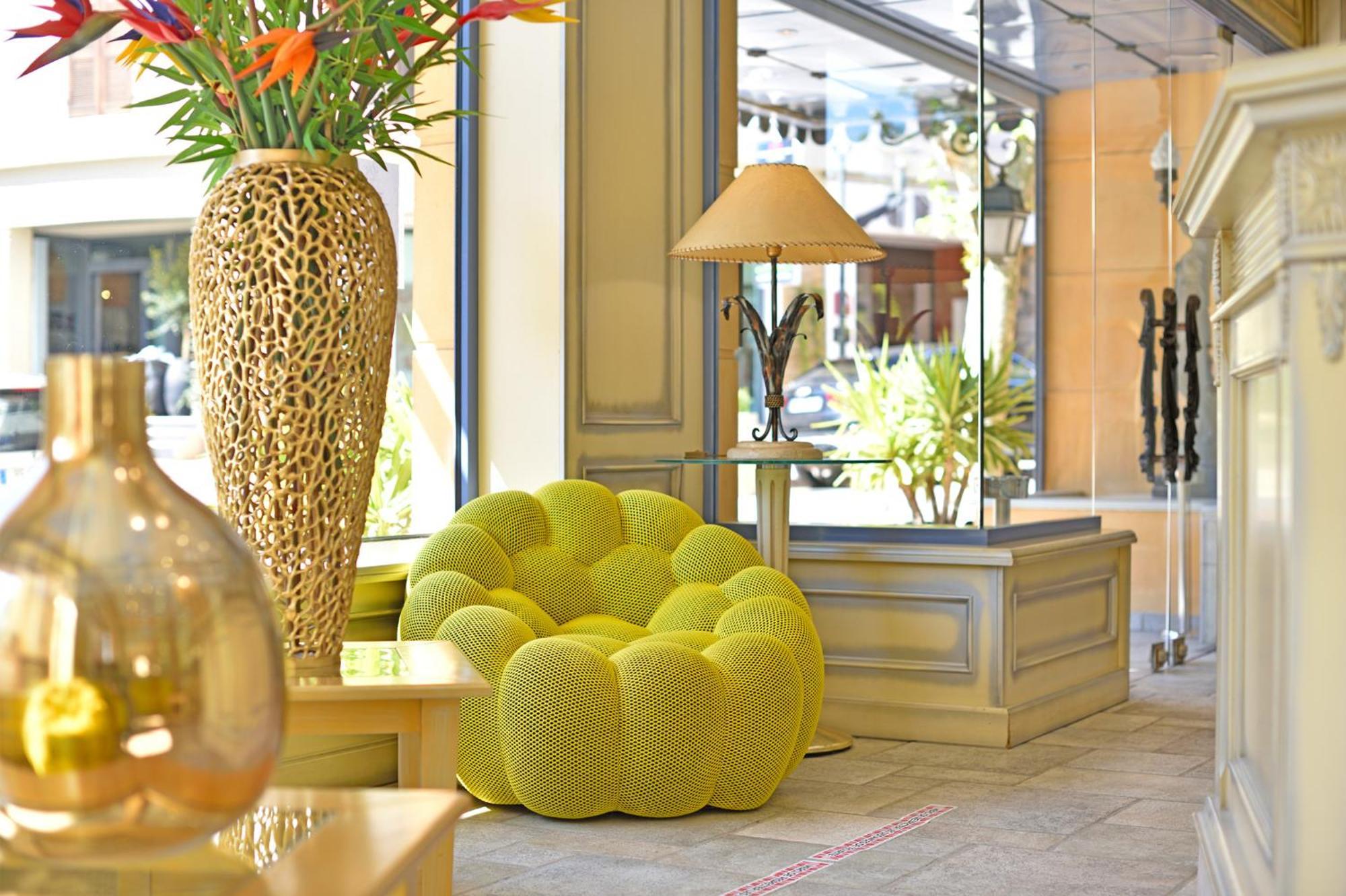 Hotel Le Rocher Calvi  Esterno foto