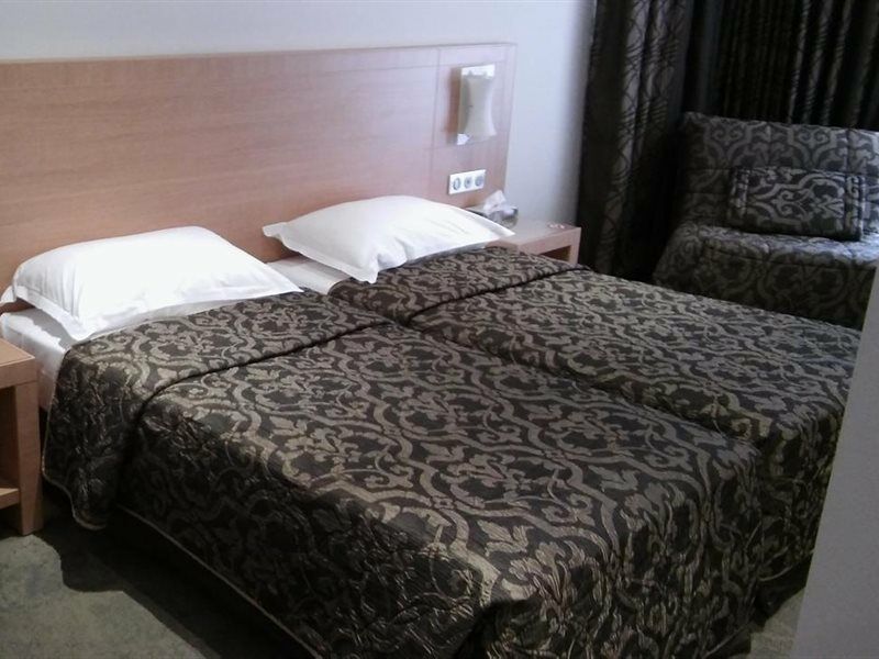 Hotel Le Rocher Calvi  Esterno foto